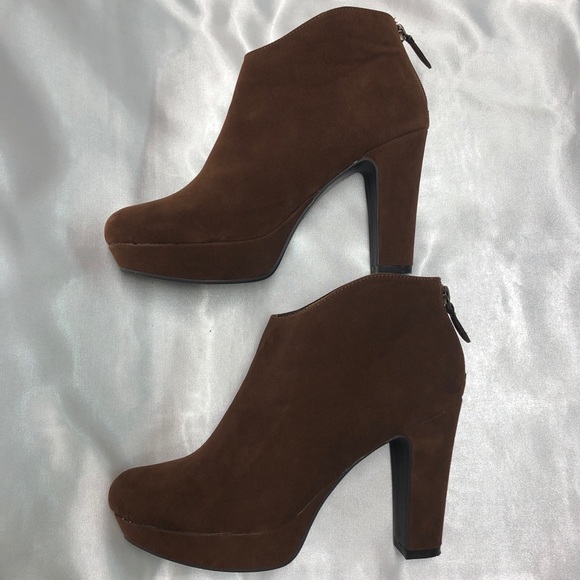 Worthington Faux Suede Cognac/Brown Heeled Booties - Picture 5 of 8